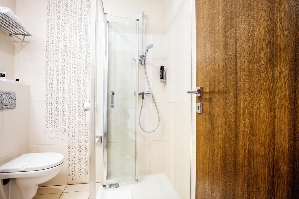 Hotel Deluxe With Free Wellness And Fitness Centrum Neutra Exterior foto