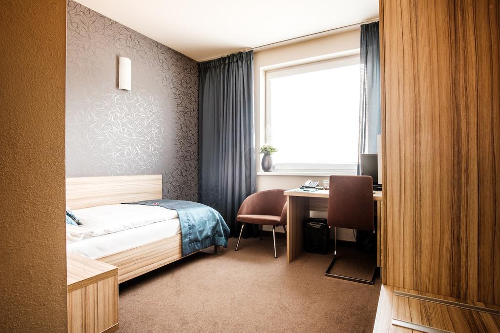 Hotel Deluxe With Free Wellness And Fitness Centrum Neutra Exterior foto