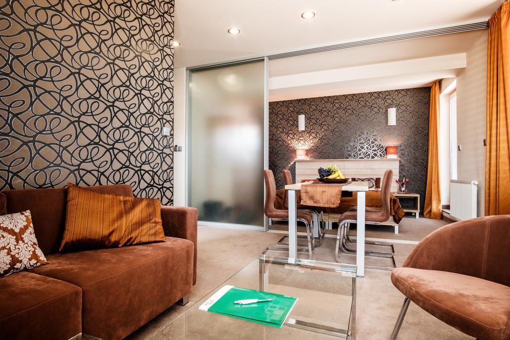 Hotel Deluxe With Free Wellness And Fitness Centrum Neutra Exterior foto