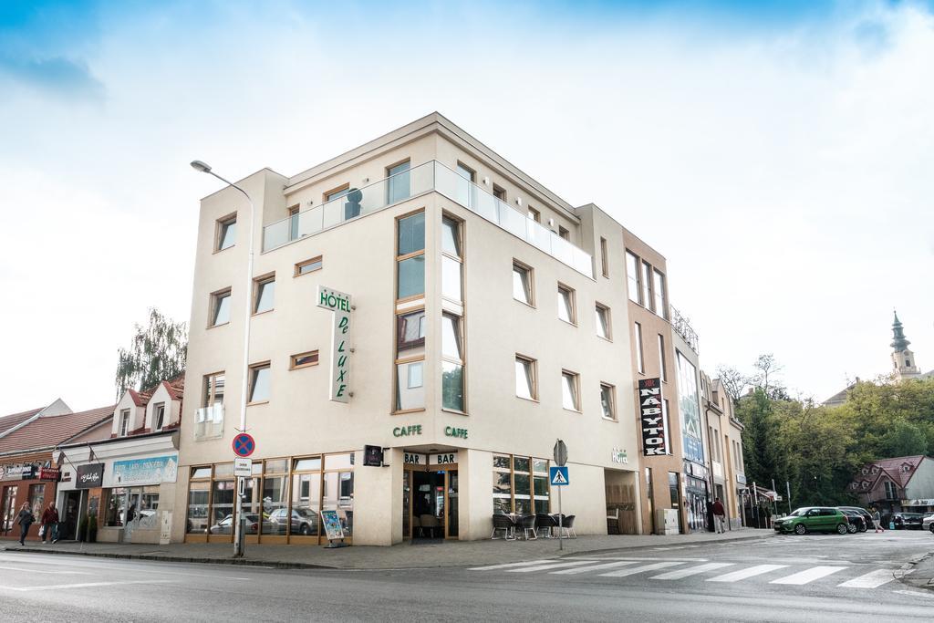 Hotel Deluxe With Free Wellness And Fitness Centrum Neutra Exterior foto
