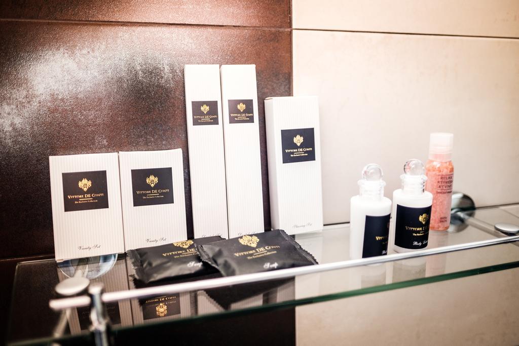Hotel Deluxe With Free Wellness And Fitness Centrum Neutra Exterior foto