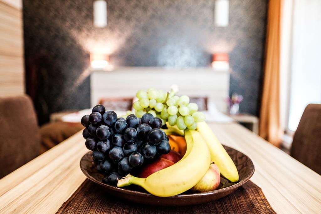 Hotel Deluxe With Free Wellness And Fitness Centrum Neutra Exterior foto