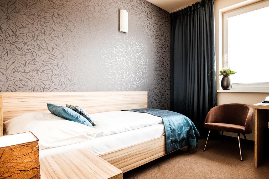 Hotel Deluxe With Free Wellness And Fitness Centrum Neutra Zimmer foto